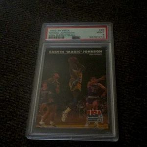 A magic Johnson skybox card